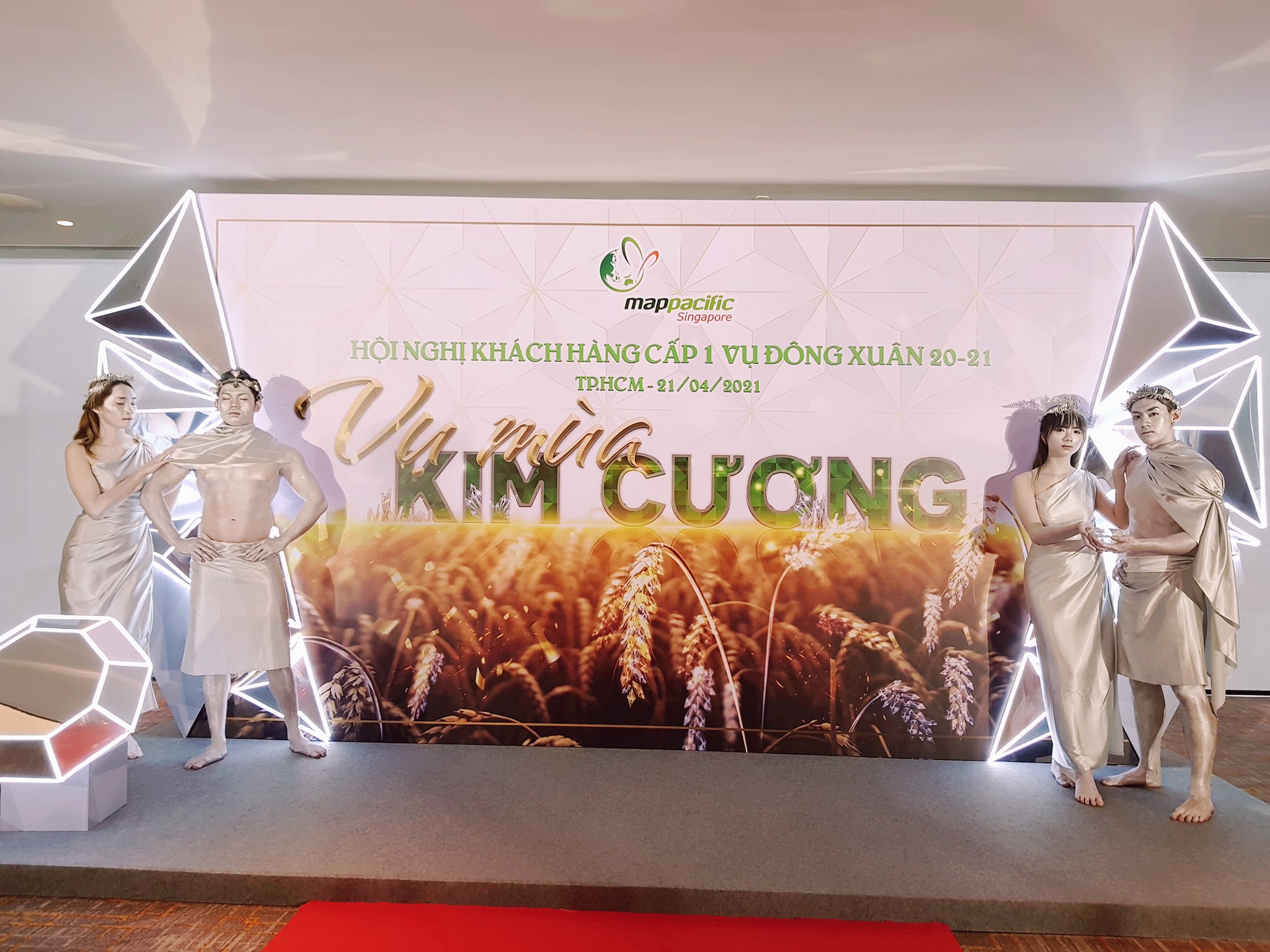 Nhân tượng hi lạp